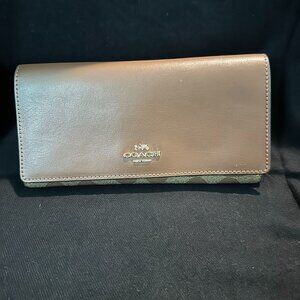 NEW Slim Trifold Wallet In Signature Canvas